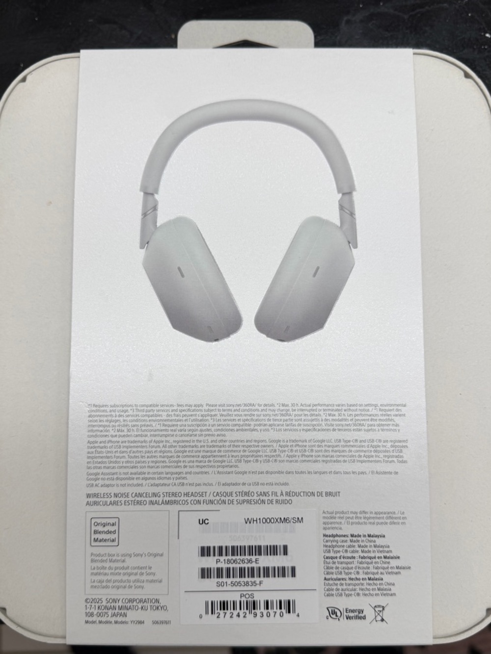 Sony - WH-1000XM6- Best Wireless Noise Cancelling Headphones - Silver - Picture 10 of 12